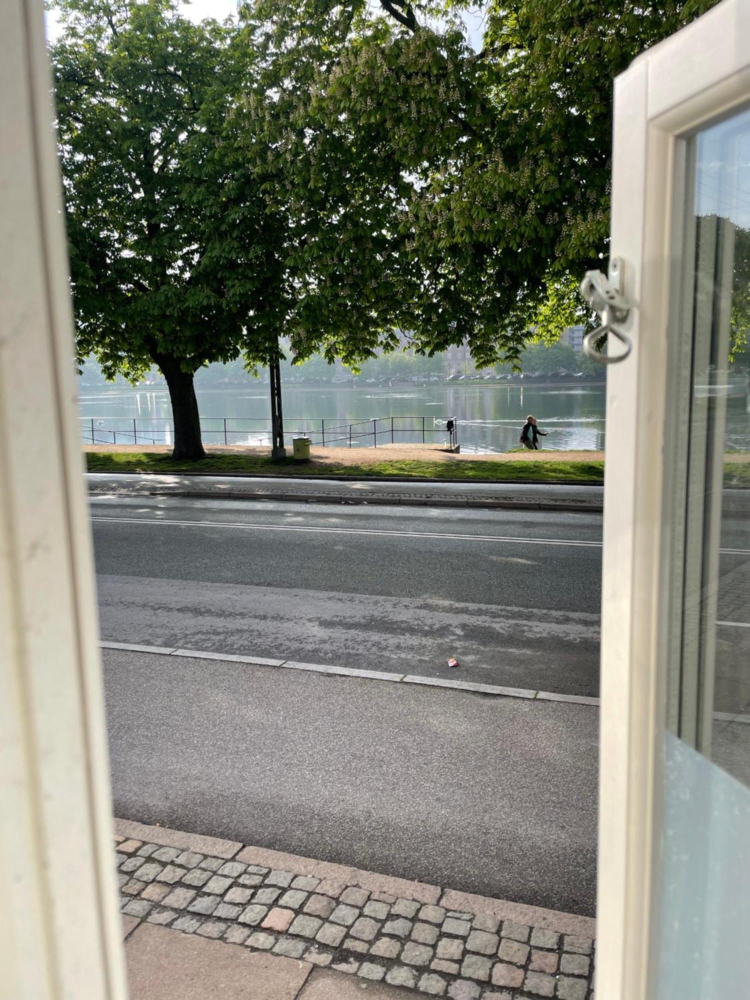 Leilighet Uniq With A Little Garden - Placed In The Heart Of Copenhagen!